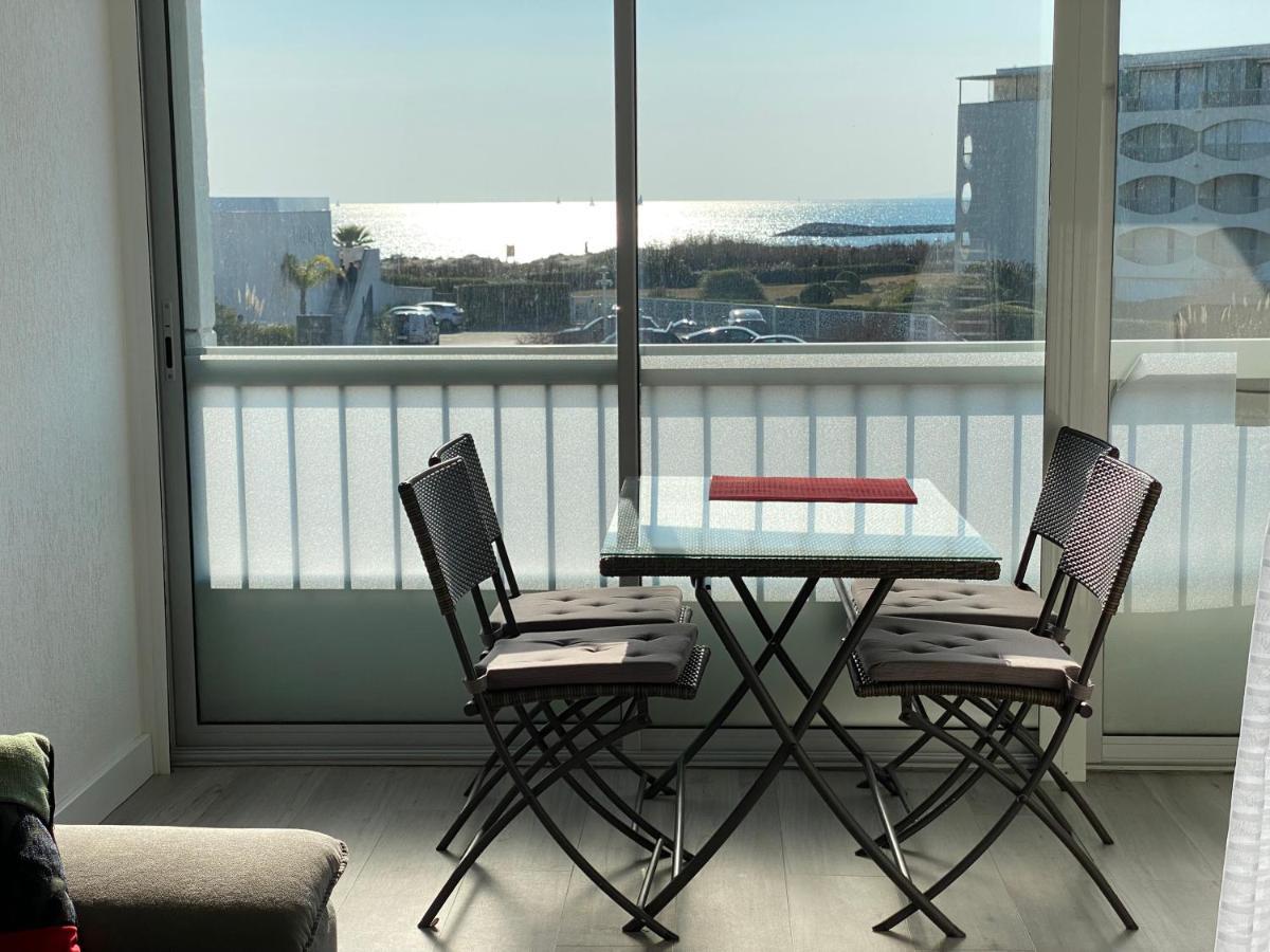 Studio Front De Mer 'Le Soleillan' ลา กร็องเดอ-ม็อต ภายนอก รูปภาพ
