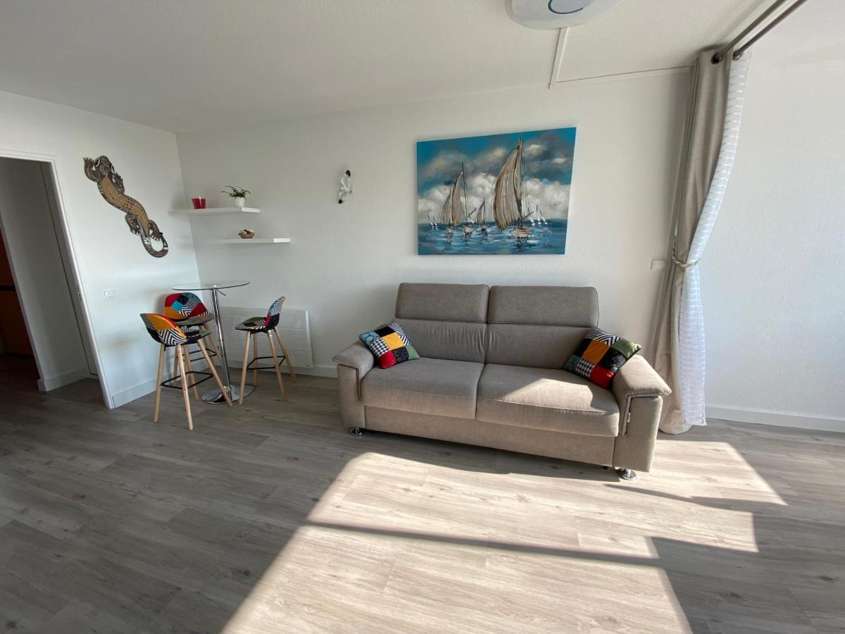 Studio Front De Mer 'Le Soleillan' ลา กร็องเดอ-ม็อต ภายนอก รูปภาพ